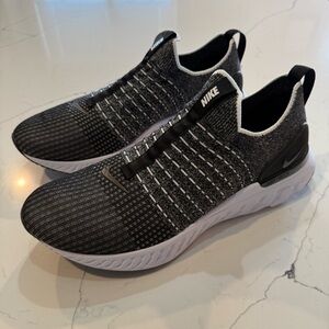 Nike React Phantom Run Flyknit 2 Men’s Running Shoes Size 12 New